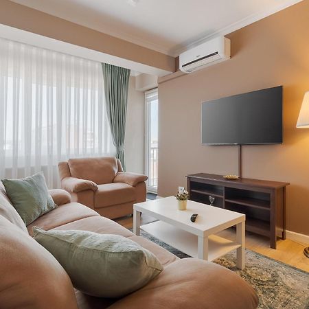 Ferienwohnung Warm Flat Oradea Exterior foto